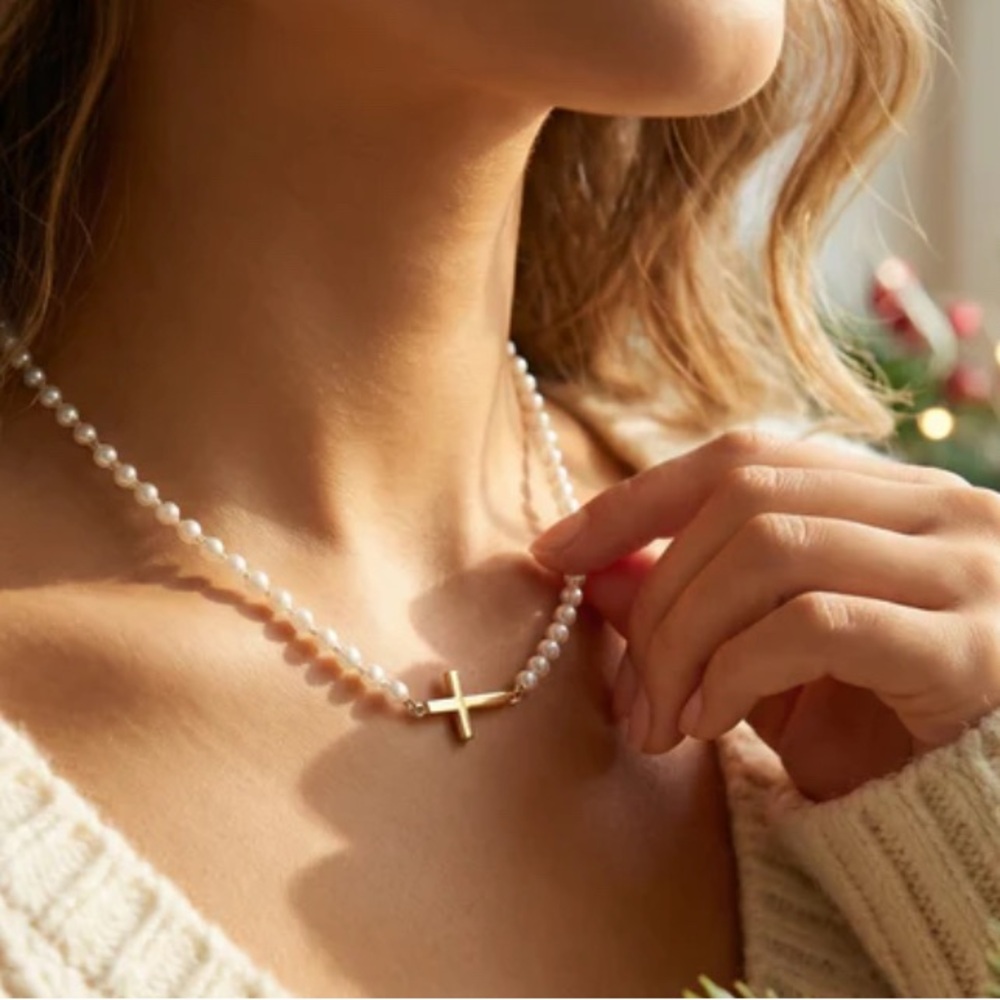 Viole Grace The Eternal Pearl Necklace with Gold Cross Pendant